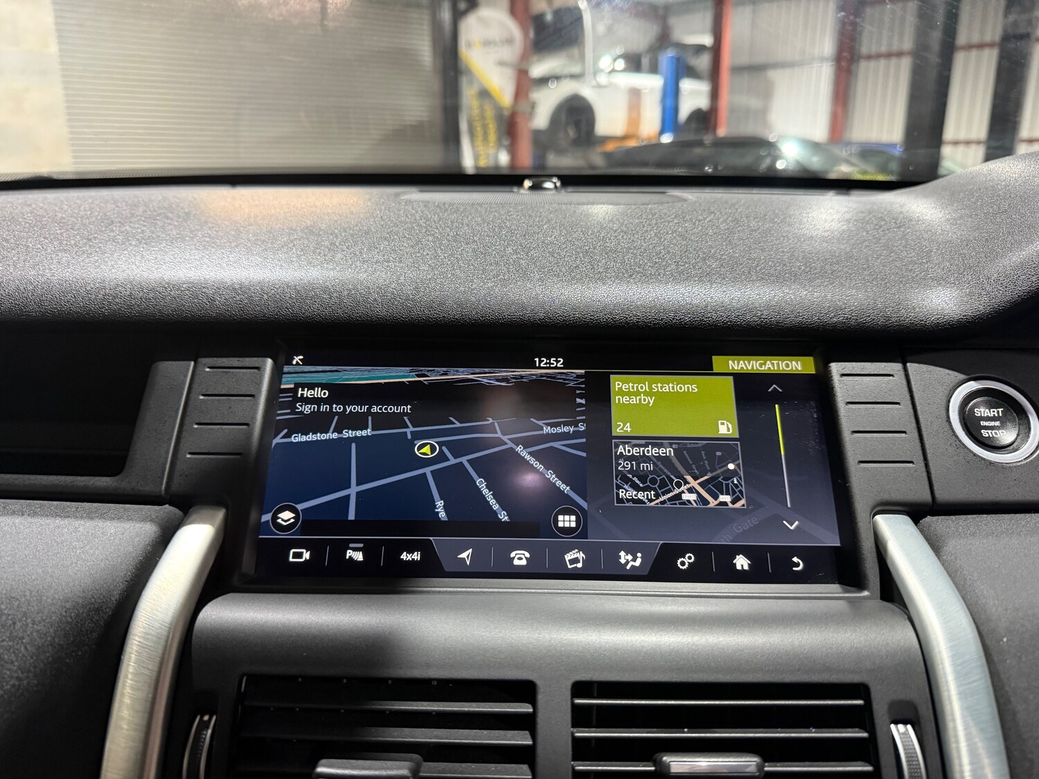 Used Land Rover Discovery Sport 2017 for sale - 76931719: Photo 38