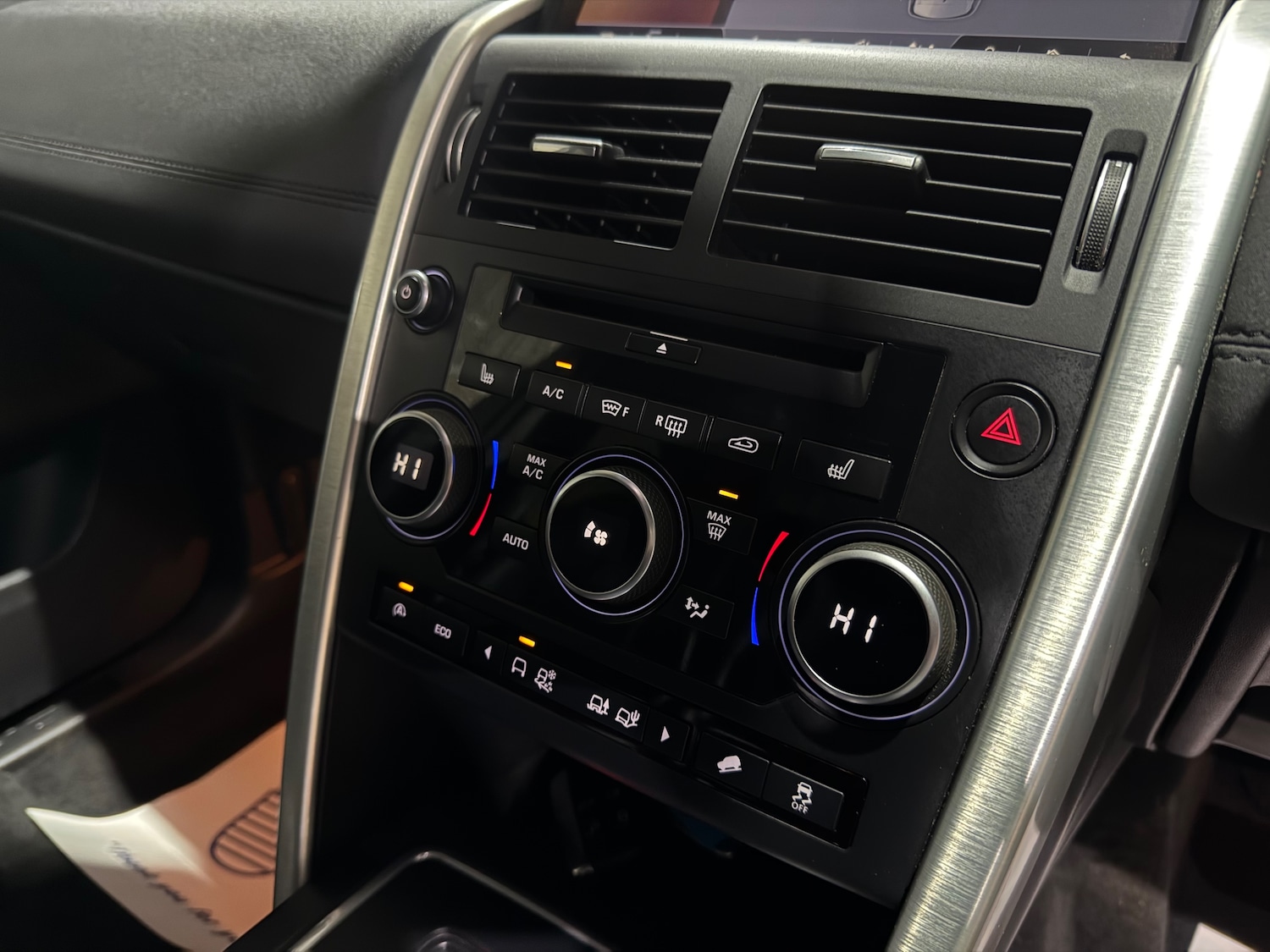 Used Land Rover Discovery Sport 2017 for sale - 76931719: Photo 40