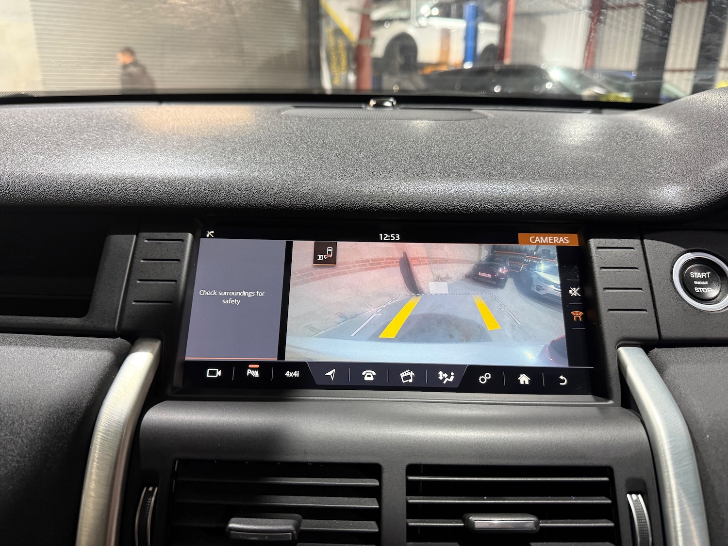 Used Land Rover Discovery Sport 2017 for sale - 76931719: Photo 43