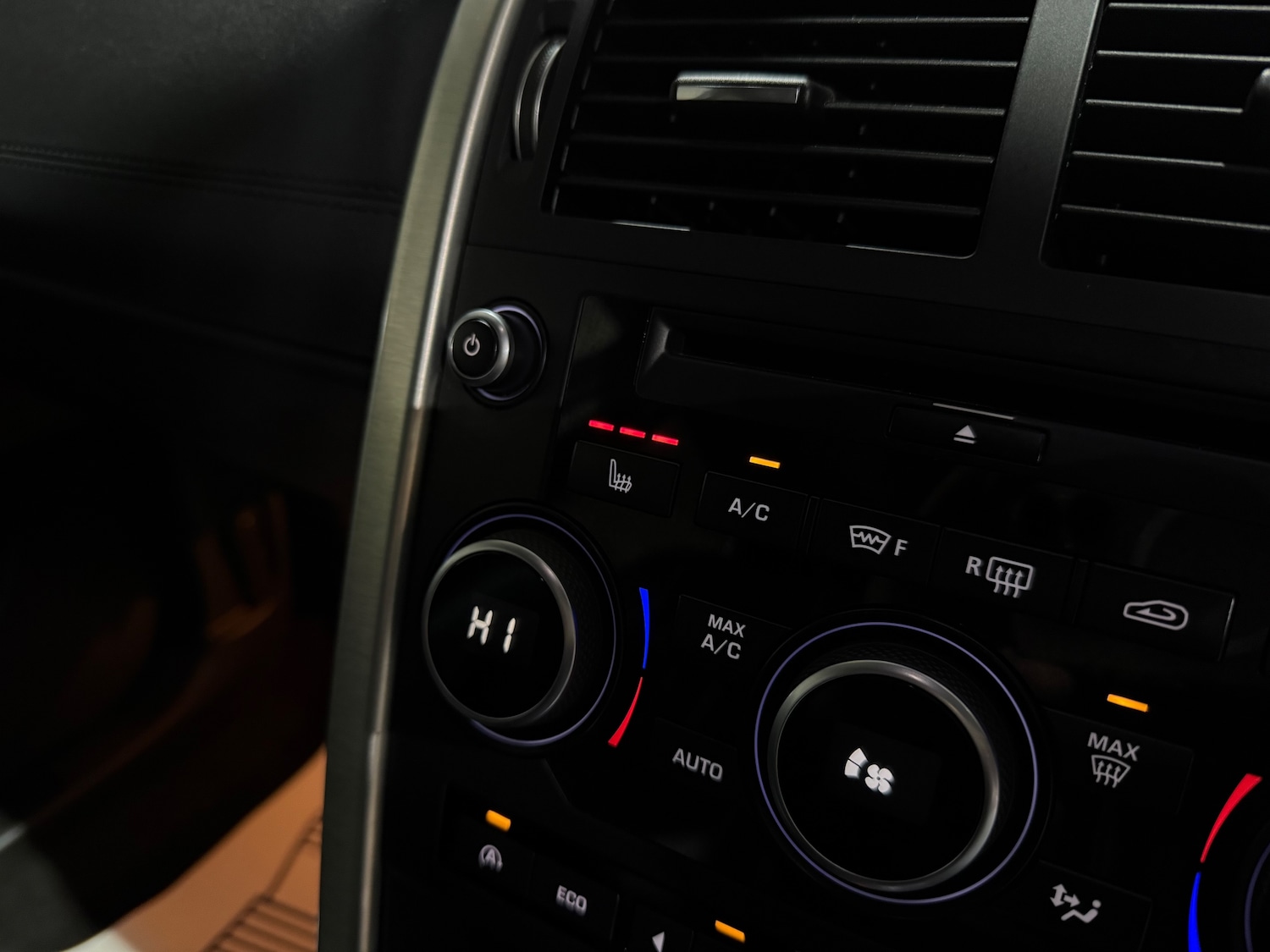 Used Land Rover Discovery Sport 2017 for sale - 76931719: Photo 44