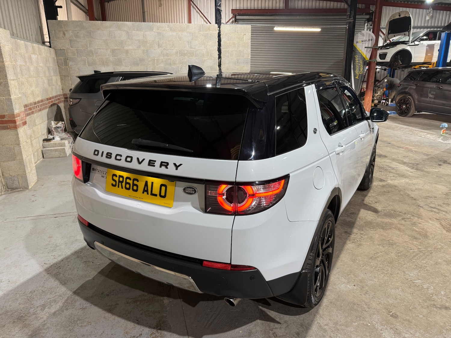 Used Land Rover Discovery Sport 2017 for sale - 76931719: Photo 46