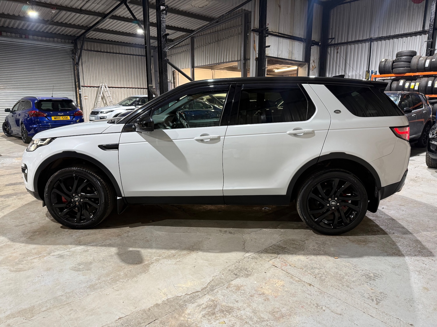 Used Land Rover Discovery Sport 2017 for sale - 76931719: Photo 5