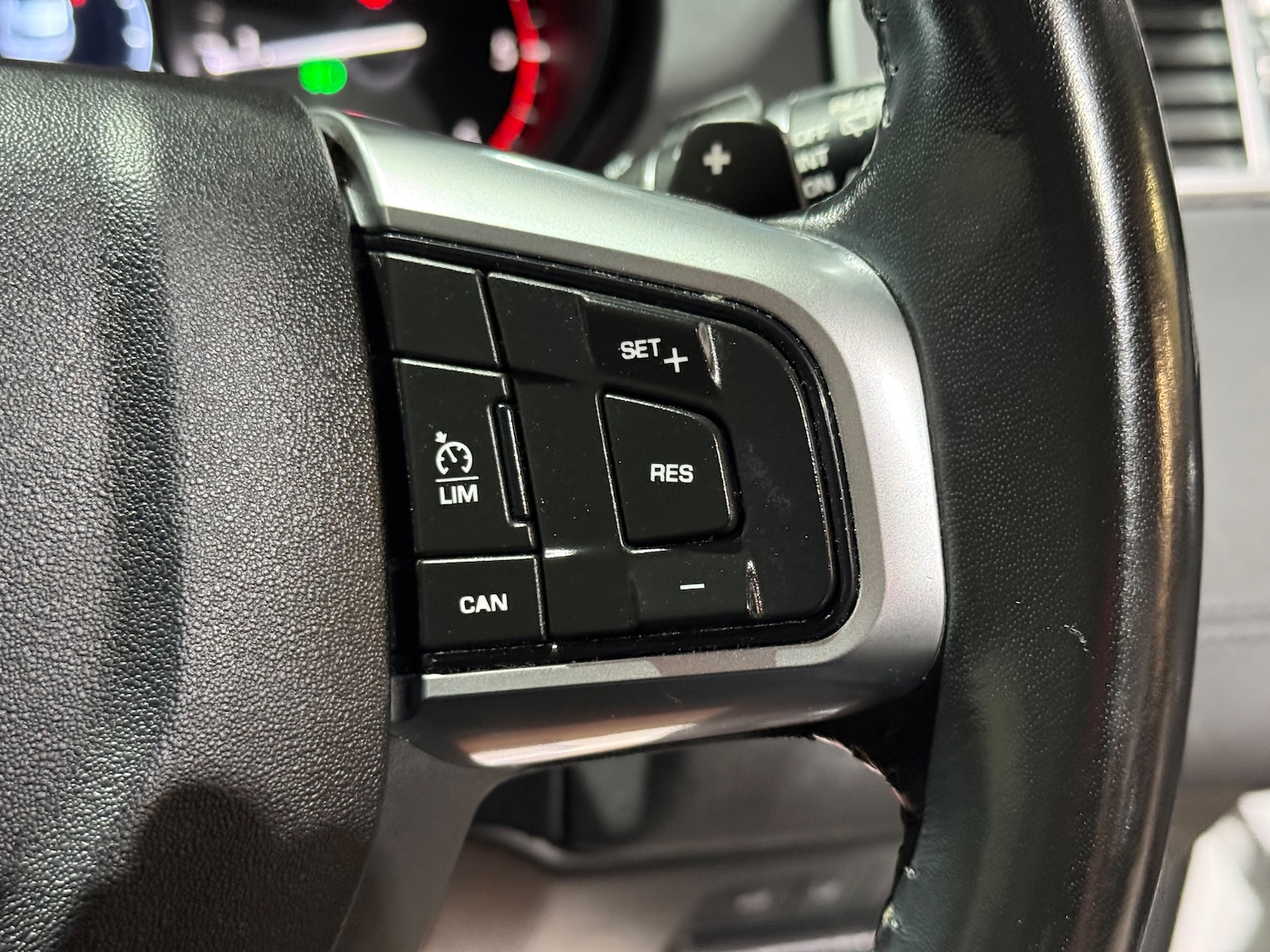 Used Land Rover Discovery Sport 2018 for sale - 77600553: Photo 43