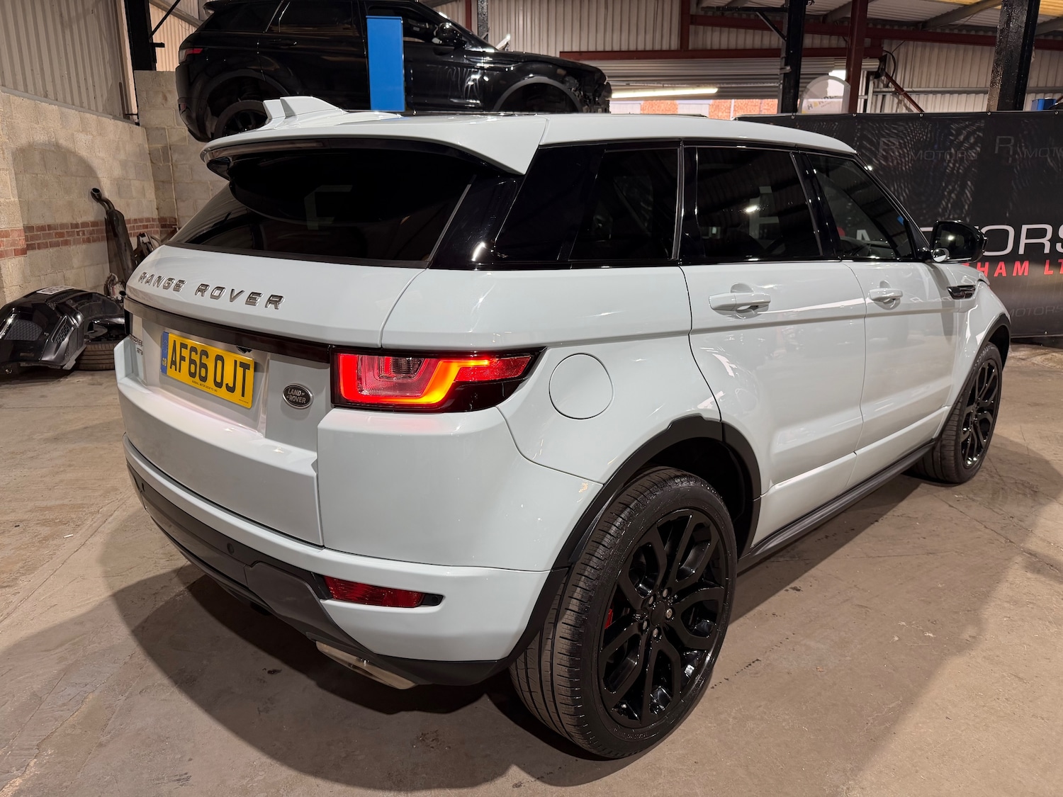 Used Land Rover Range Rover Evoque for sale - 78107105: Photo 3