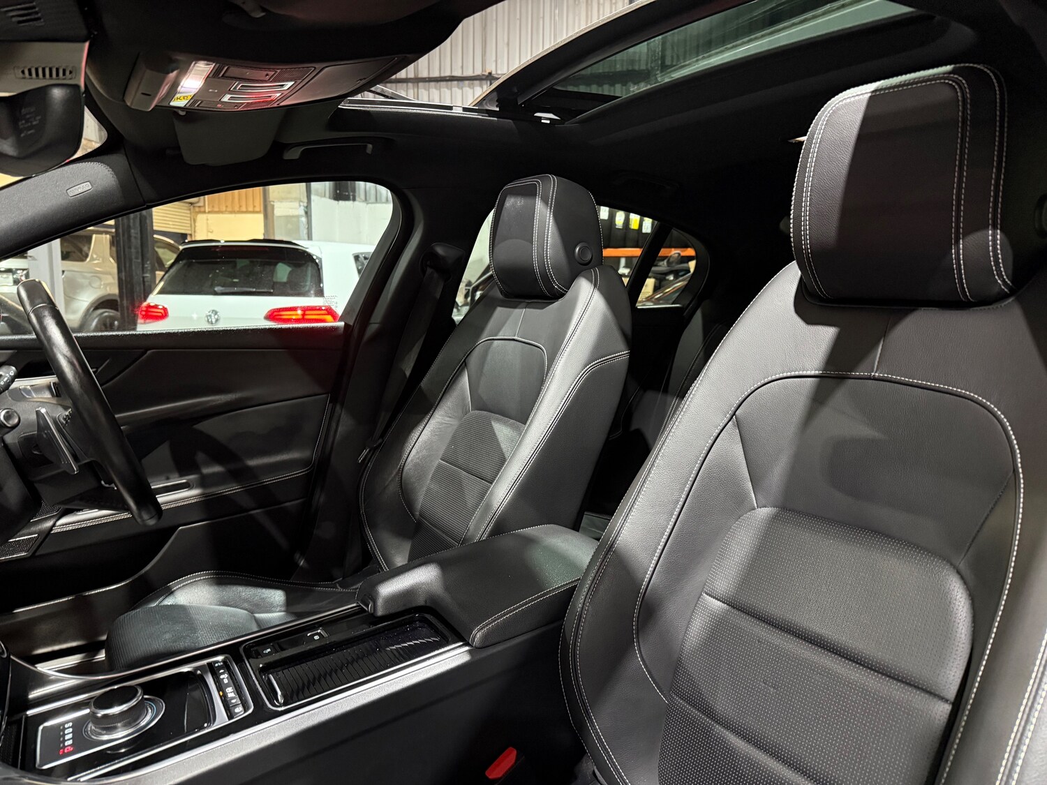 Used Jaguar XE 2019 for sale - 77512735: Photo 11