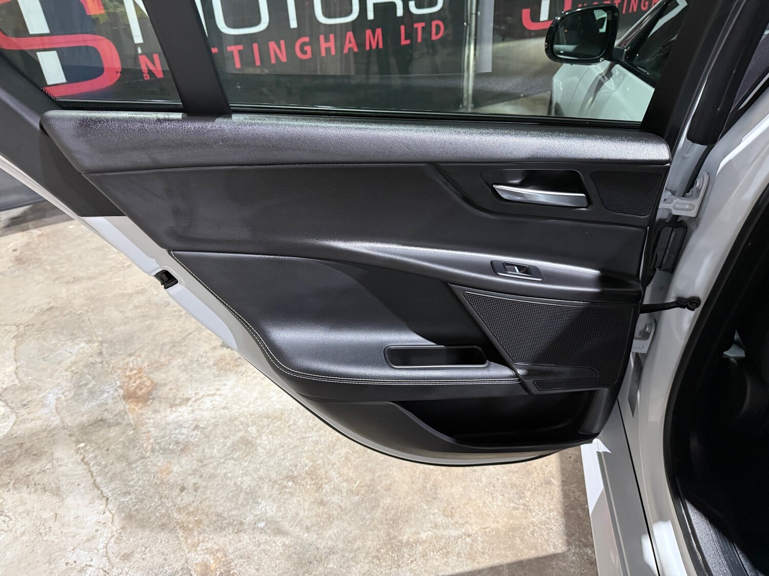 Used Jaguar XE 2019 for sale - 77512735: Photo 14