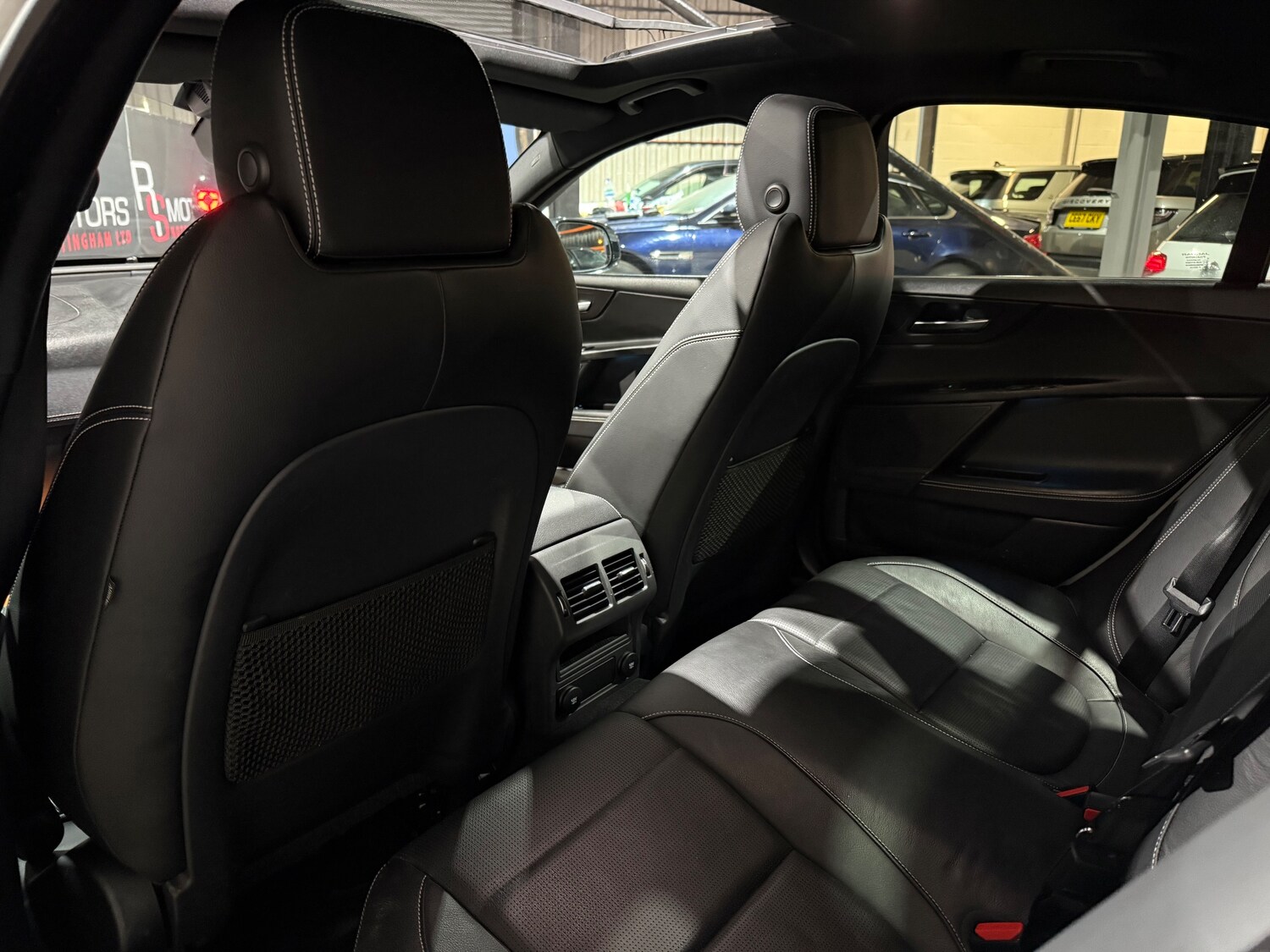 Used Jaguar XE 2019 for sale - 77512735: Photo 15