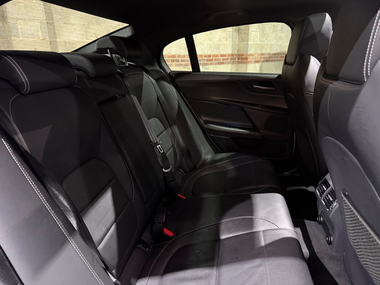 Used Jaguar XE 2019 for sale - 77512735: Photo 23