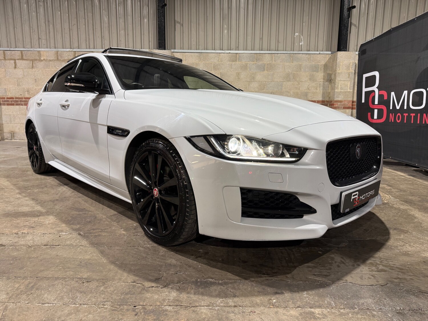 Used Jaguar XE 2019 for sale - 77512735: Photo 53