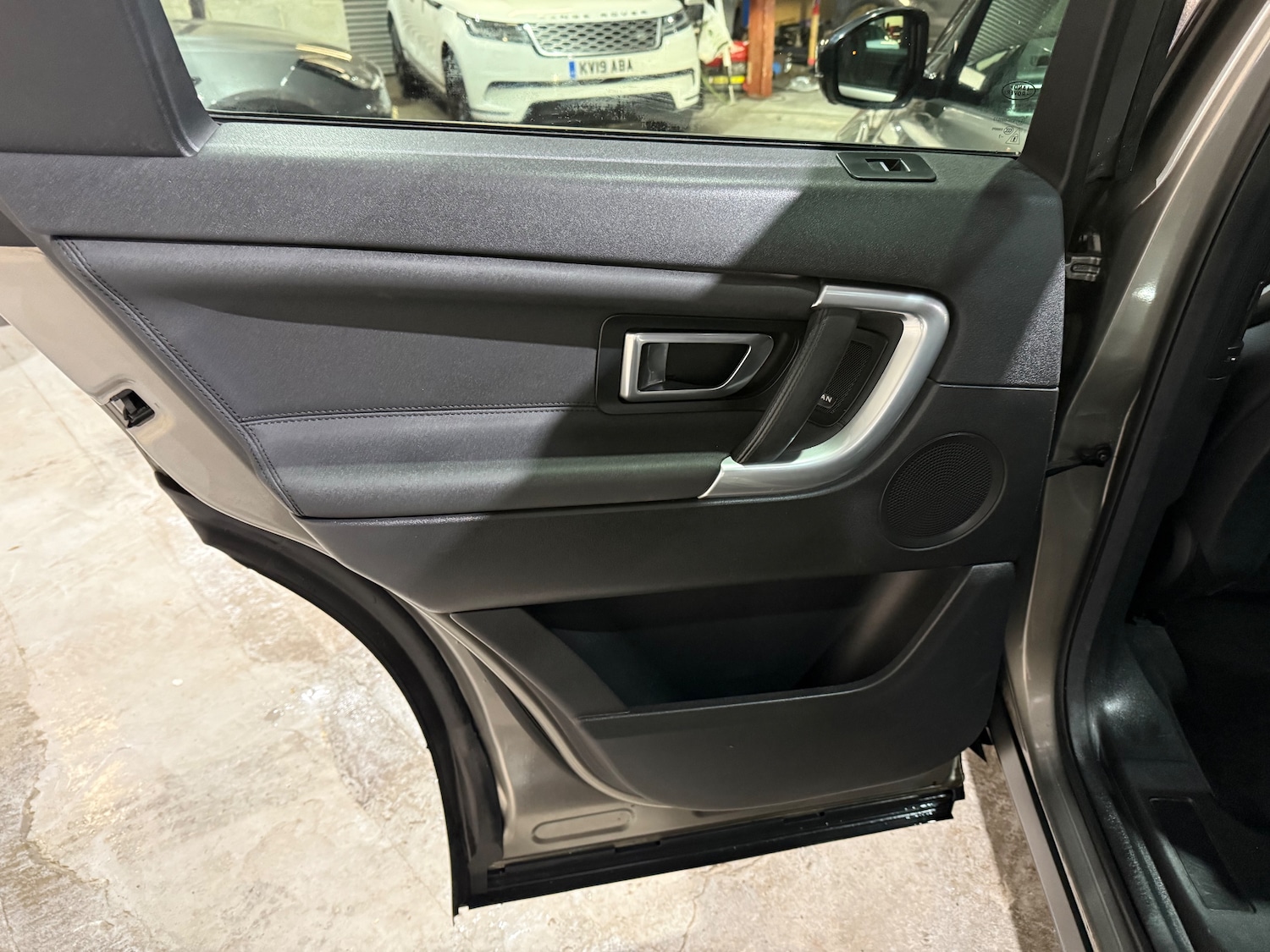 Used Land Rover Discovery Sport for sale - 76999597: Photo 13