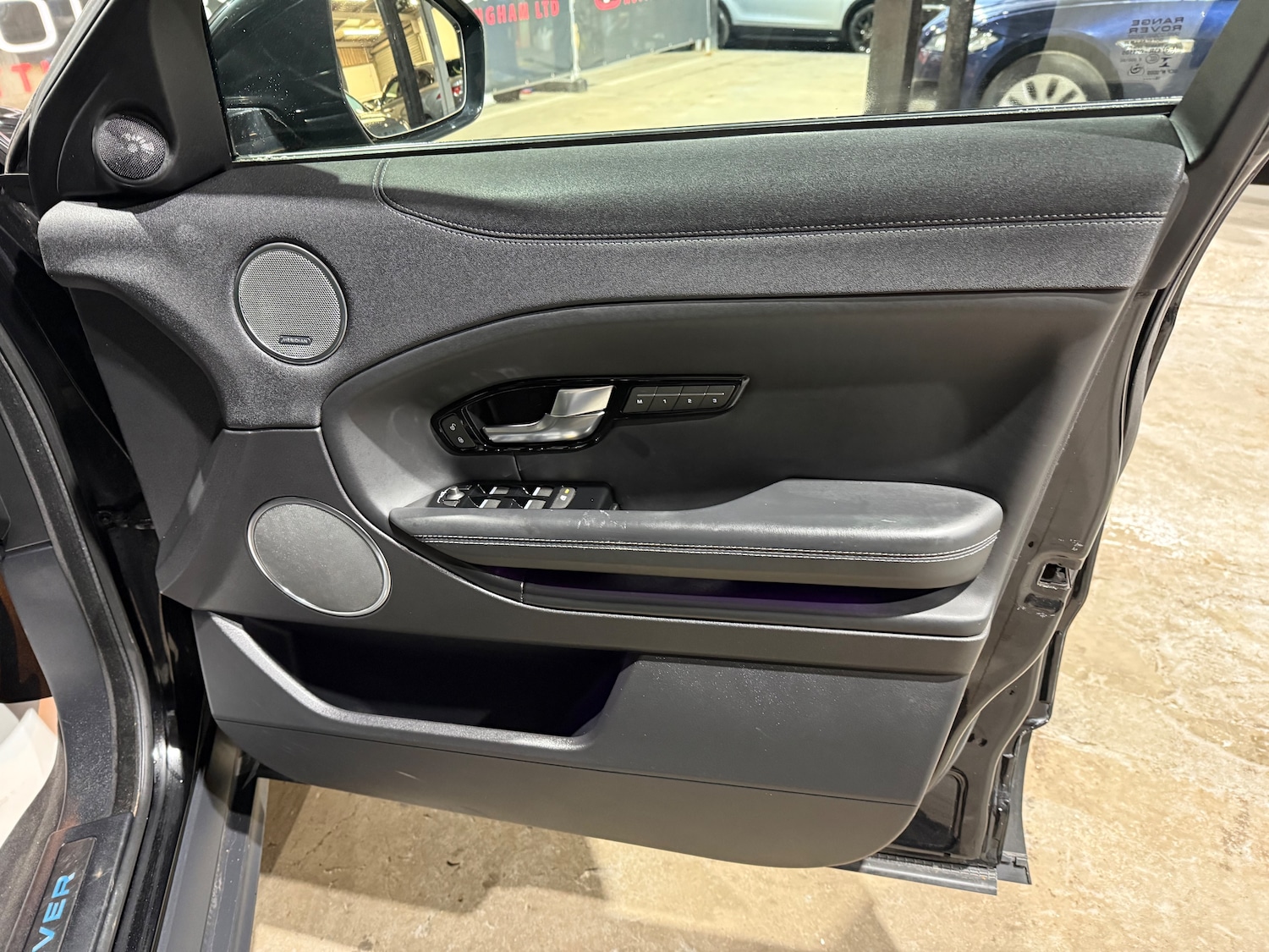 Used Land Rover Range Rover Evoque 2018 for sale - 77313001: Photo 23