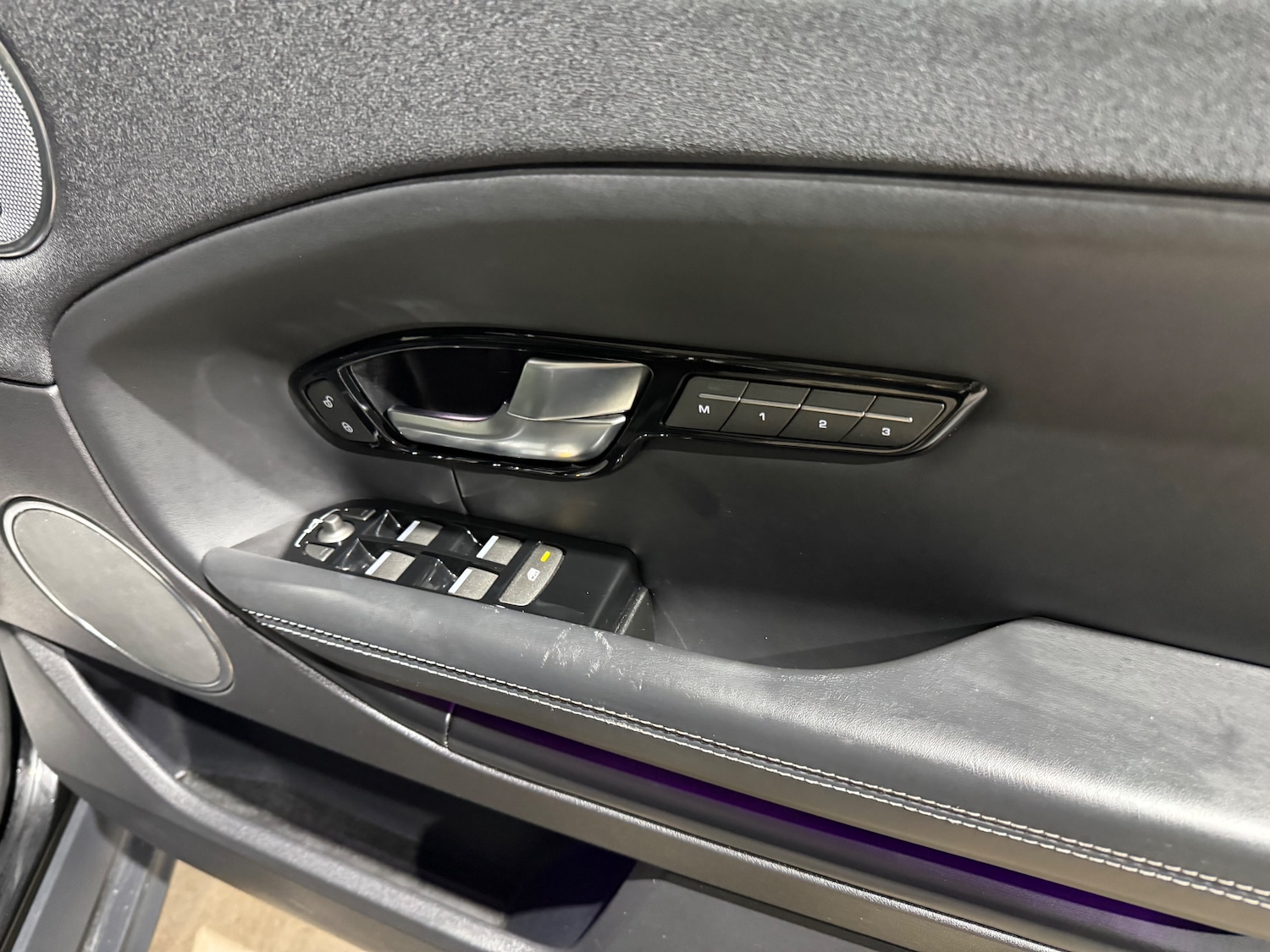 Used Land Rover Range Rover Evoque 2018 for sale - 77313001: Photo 24