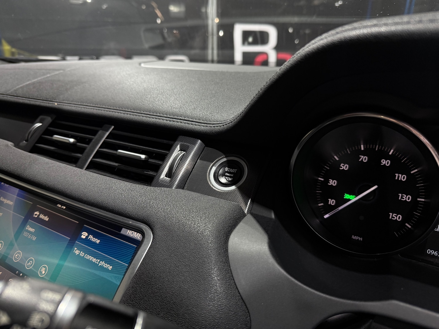 Used Land Rover Range Rover Evoque 2018 for sale - 77313001: Photo 37