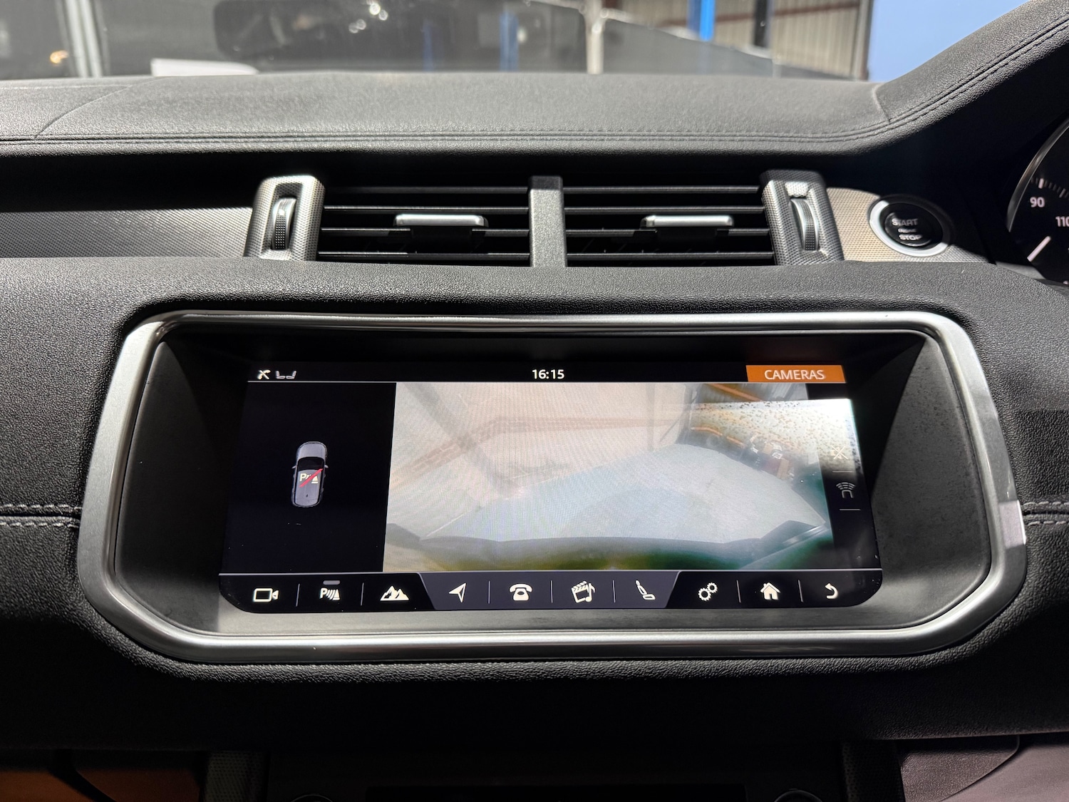 Used Land Rover Range Rover Evoque 2018 for sale - 77313001: Photo 41