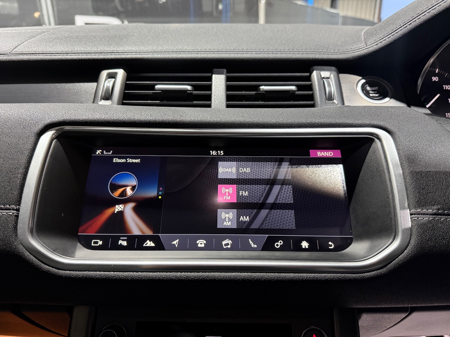 Used Land Rover Range Rover Evoque 2018 for sale - 77313001: Photo 42