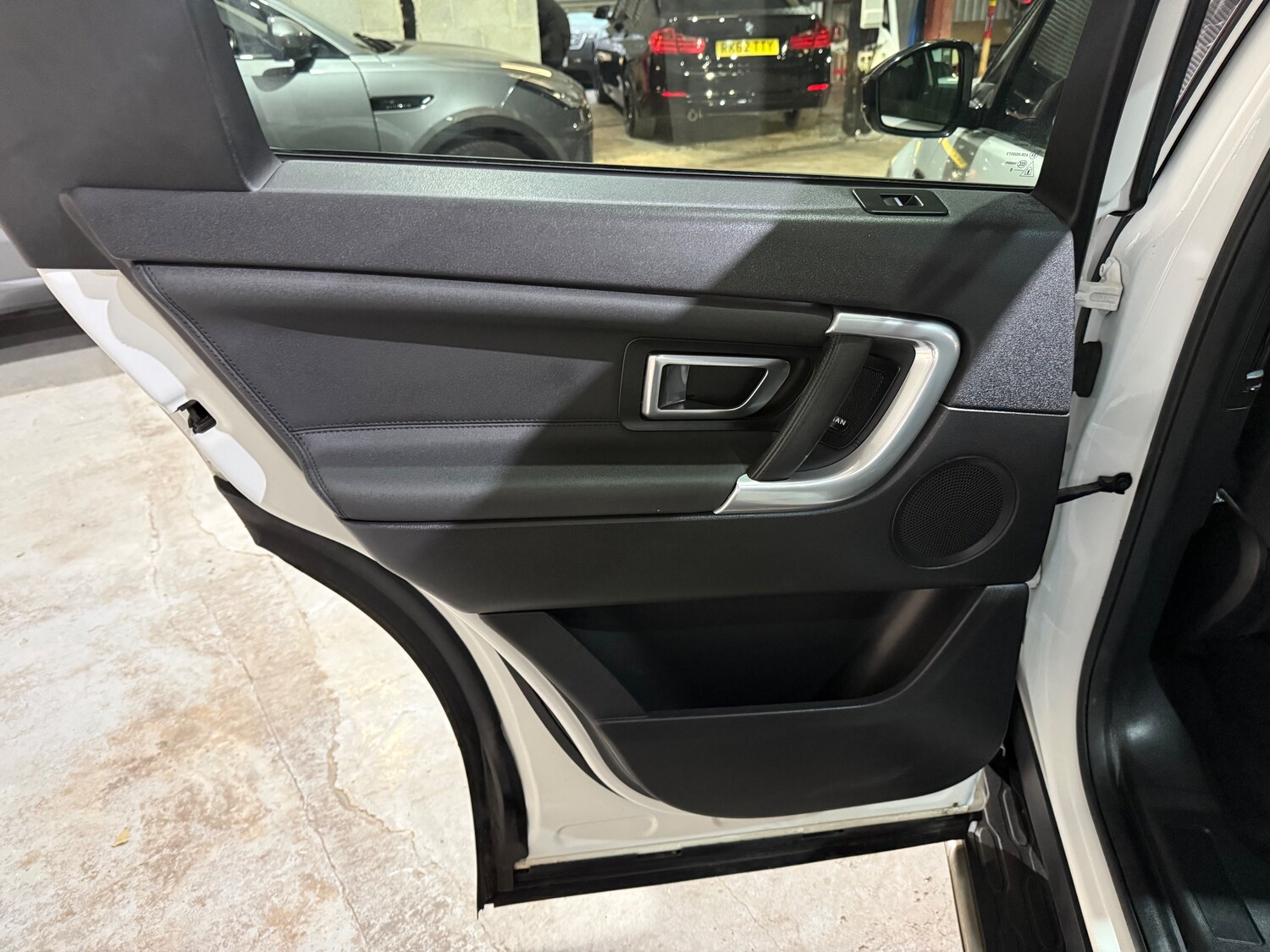 Used Land Rover Discovery Sport for sale - 76999598: Photo 13