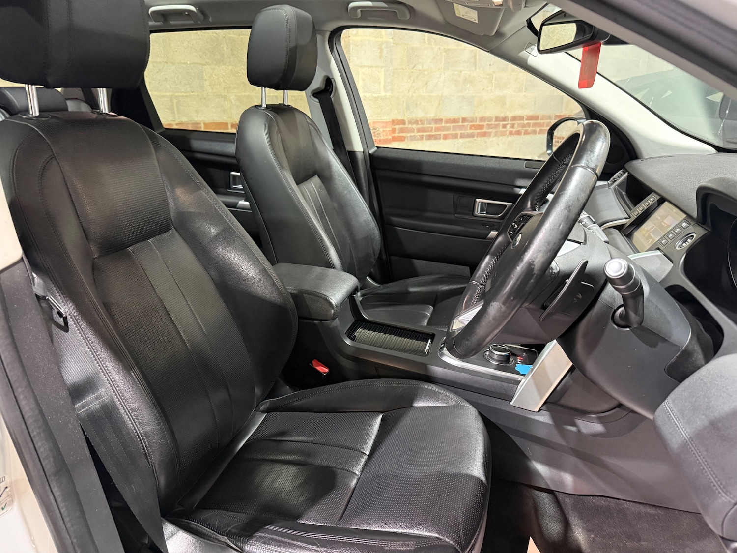 Used Land Rover Discovery Sport for sale - 76999598: Photo 29