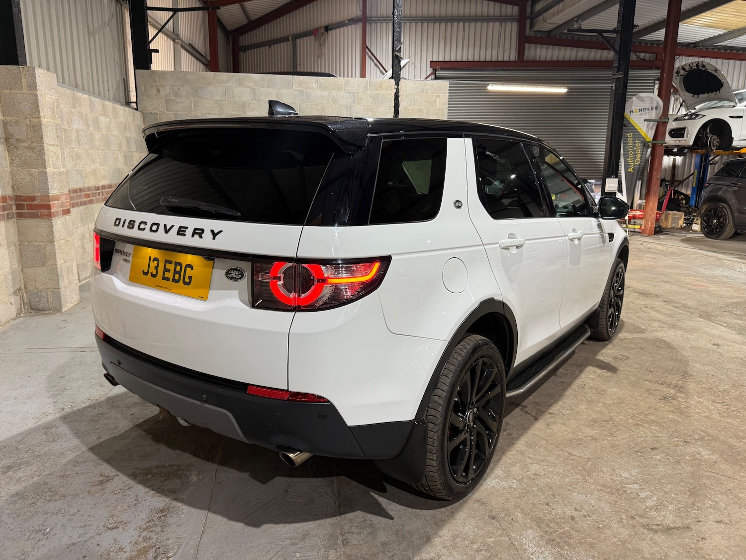 Used Land Rover Discovery Sport for sale - 76999598: Photo 3