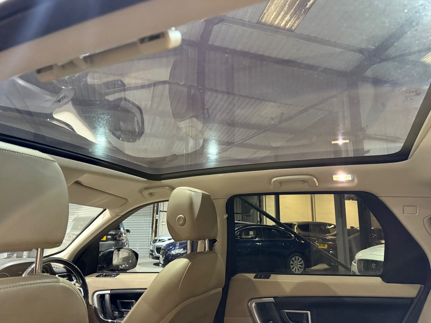 Used Land Rover Discovery Sport 2017 for sale - 76625723: Photo 16