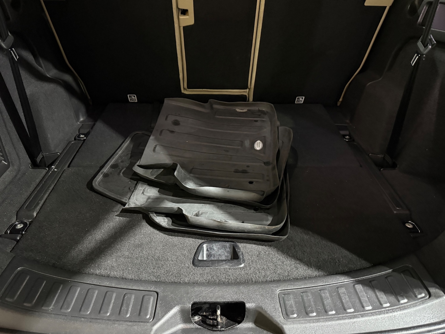 Used Land Rover Discovery Sport 2017 for sale - 76625723: Photo 17