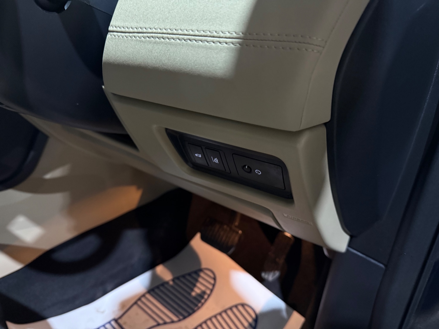 Used Land Rover Discovery Sport 2017 for sale - 76625723: Photo 31