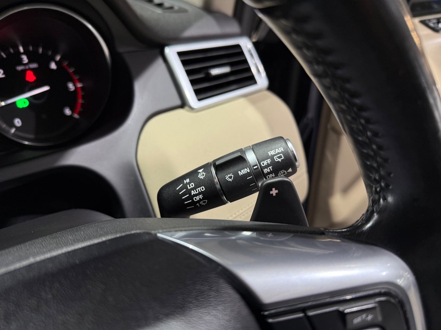 Used Land Rover Discovery Sport 2017 for sale - 76625723: Photo 37