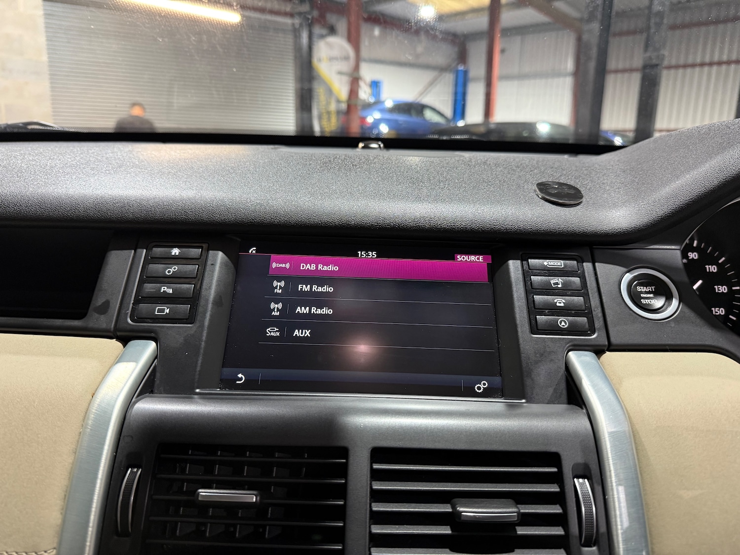 Used Land Rover Discovery Sport 2017 for sale - 76625723: Photo 44