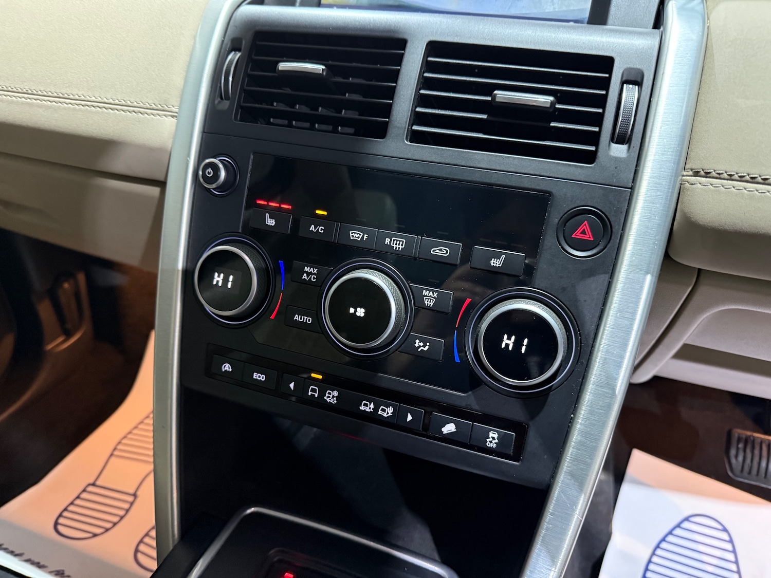 Used Land Rover Discovery Sport 2017 for sale - 76625723: Photo 46