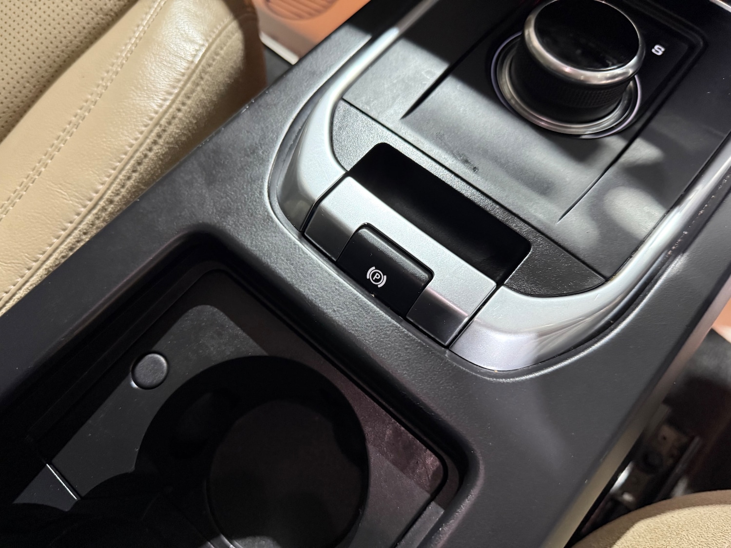 Used Land Rover Discovery Sport 2017 for sale - 76625723: Photo 48