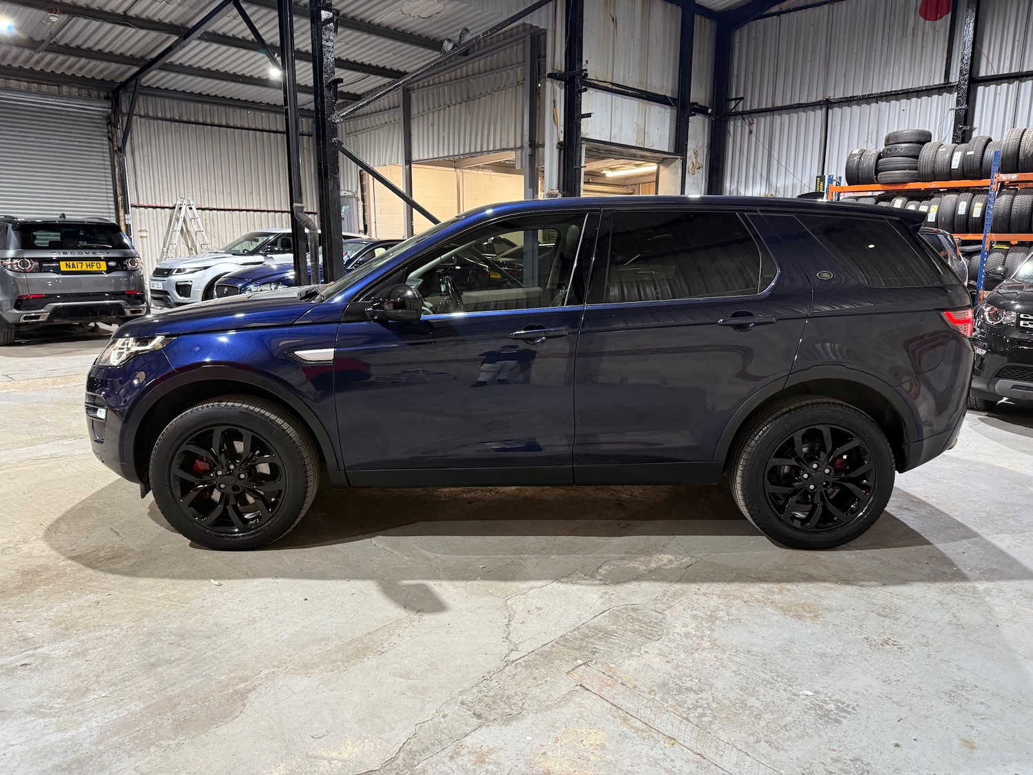 Used Land Rover Discovery Sport 2017 for sale - 76625723: Photo 5