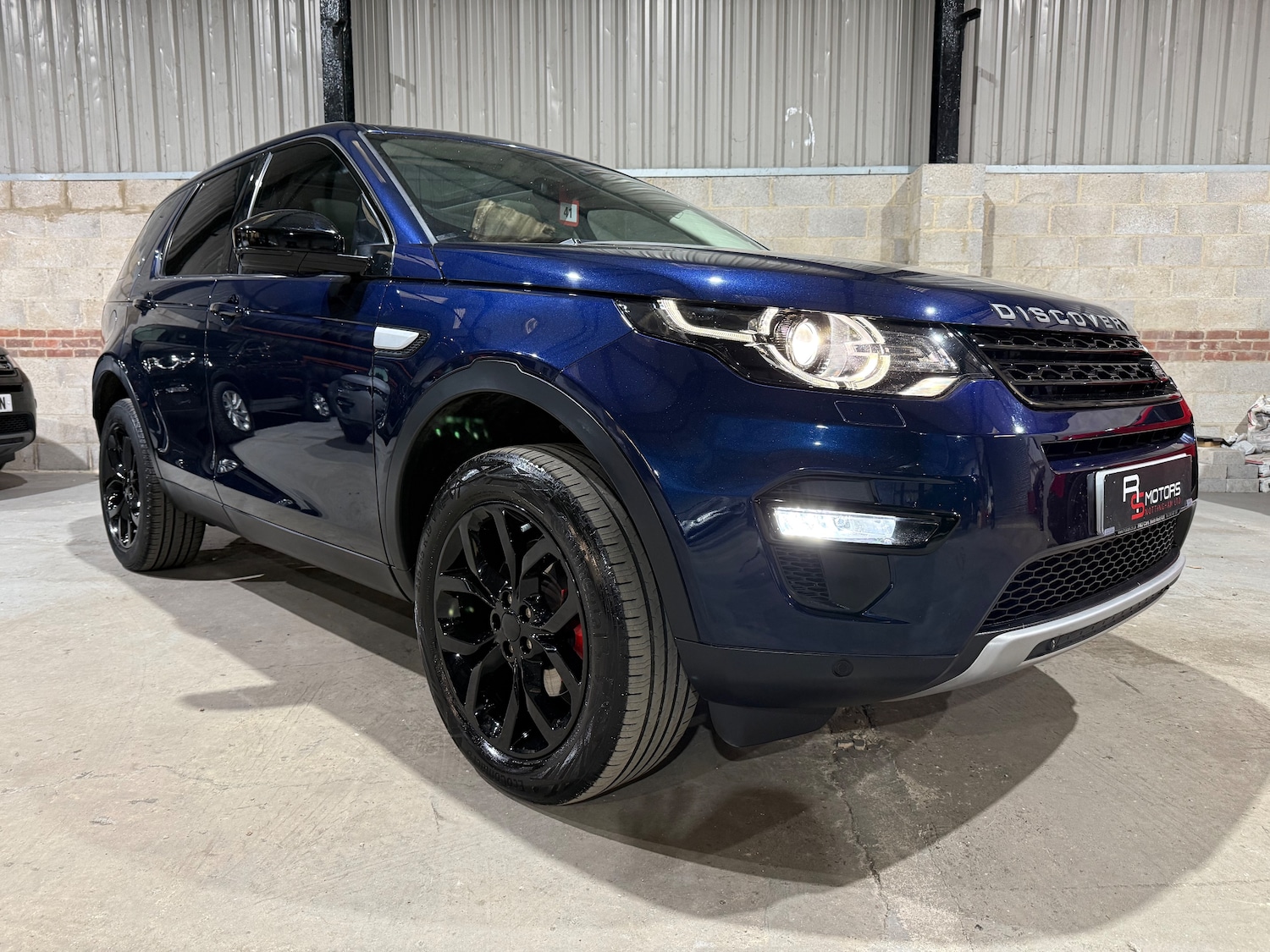 Used Land Rover Discovery Sport 2017 for sale - 76625723: Photo 55