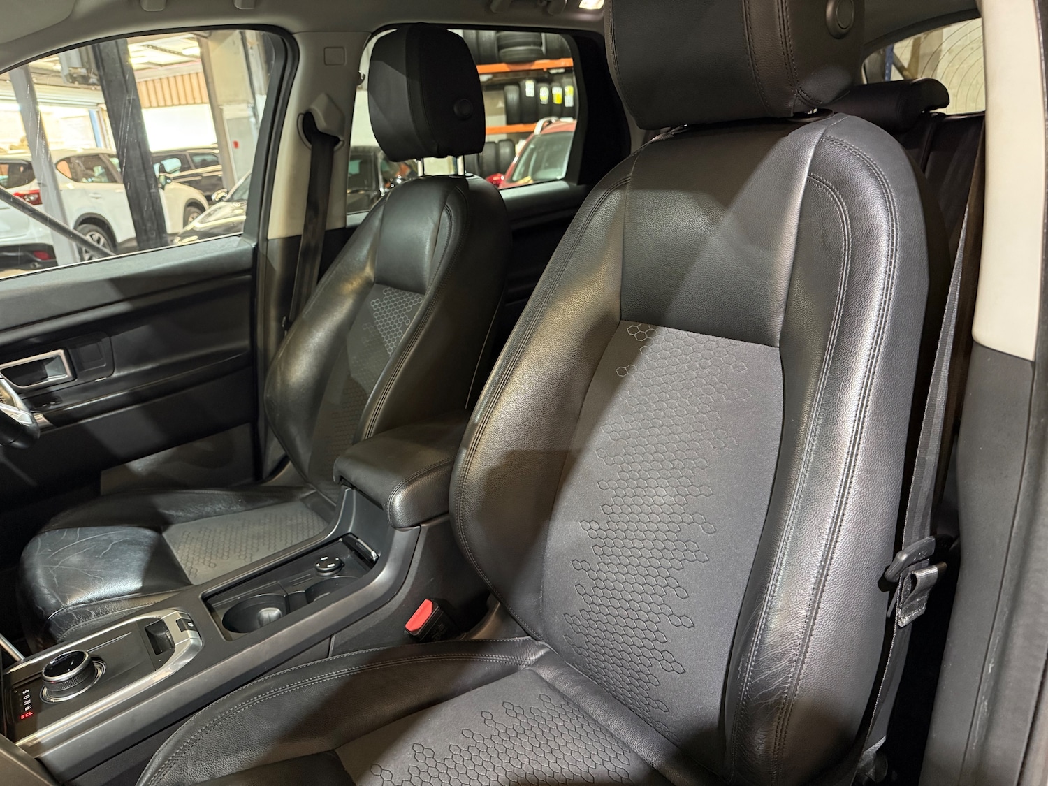 Used Land Rover Discovery Sport 2016 for sale - 76569266: Photo 18