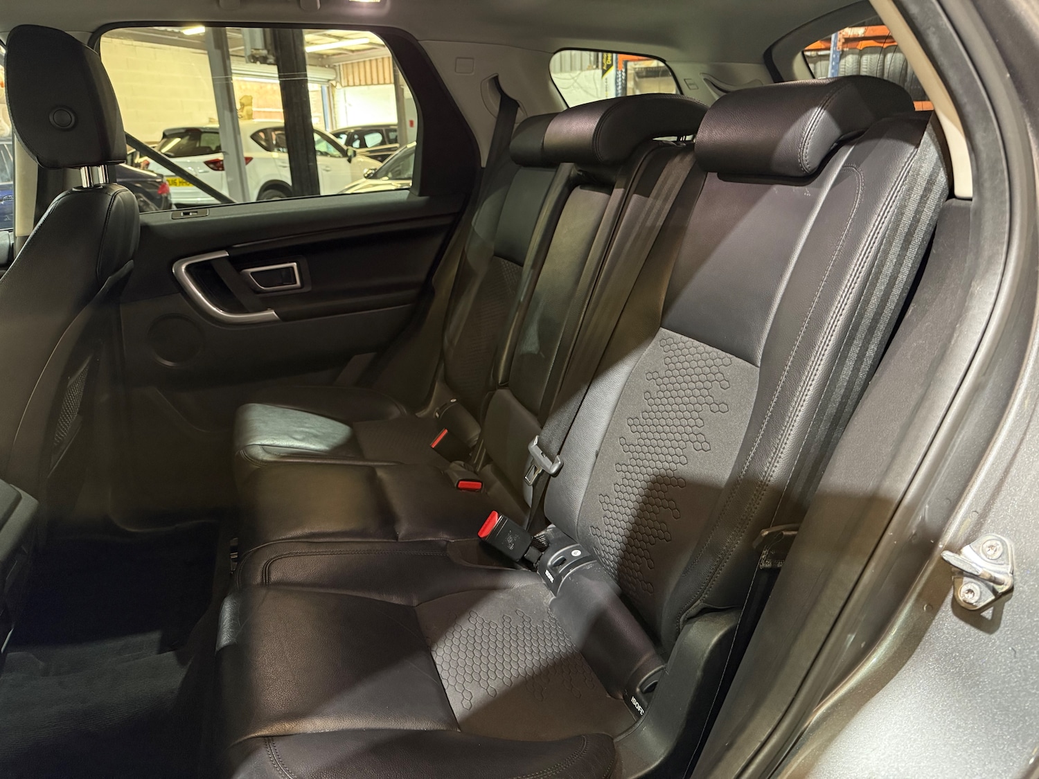 Used Land Rover Discovery Sport 2016 for sale - 76569266: Photo 21