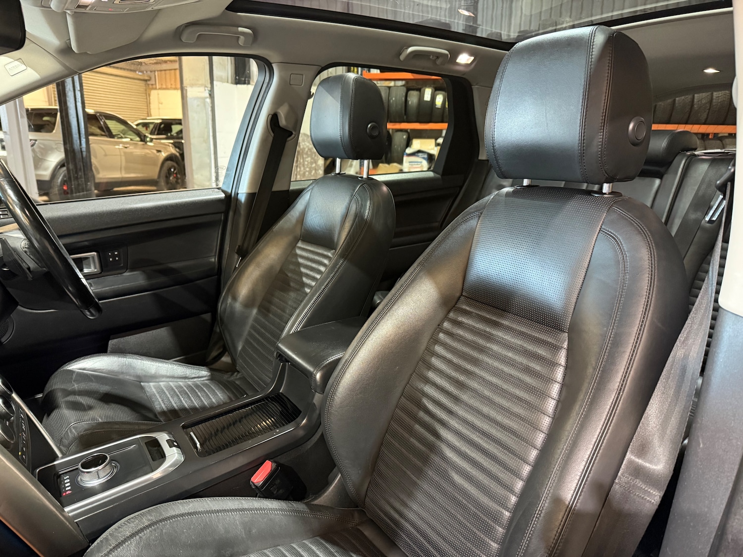 Used Land Rover Discovery Sport 2016 for sale - 77557324: Photo 10