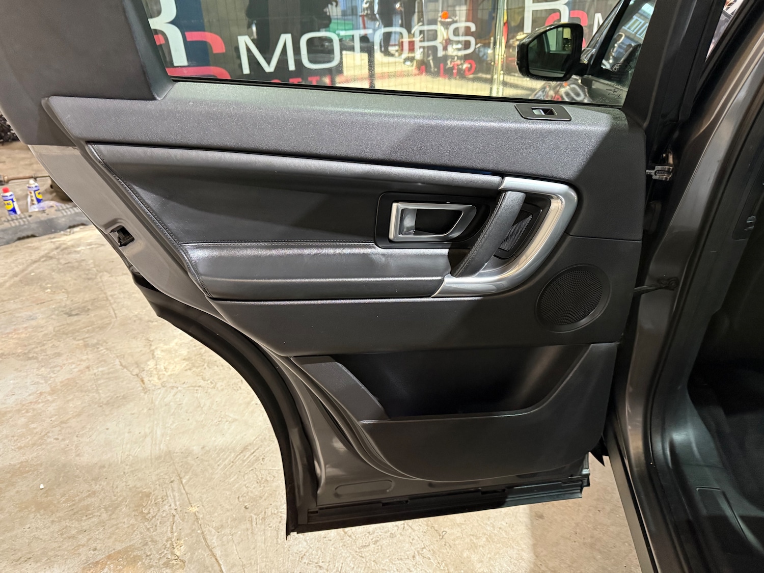 Used Land Rover Discovery Sport 2016 for sale - 77557324: Photo 13