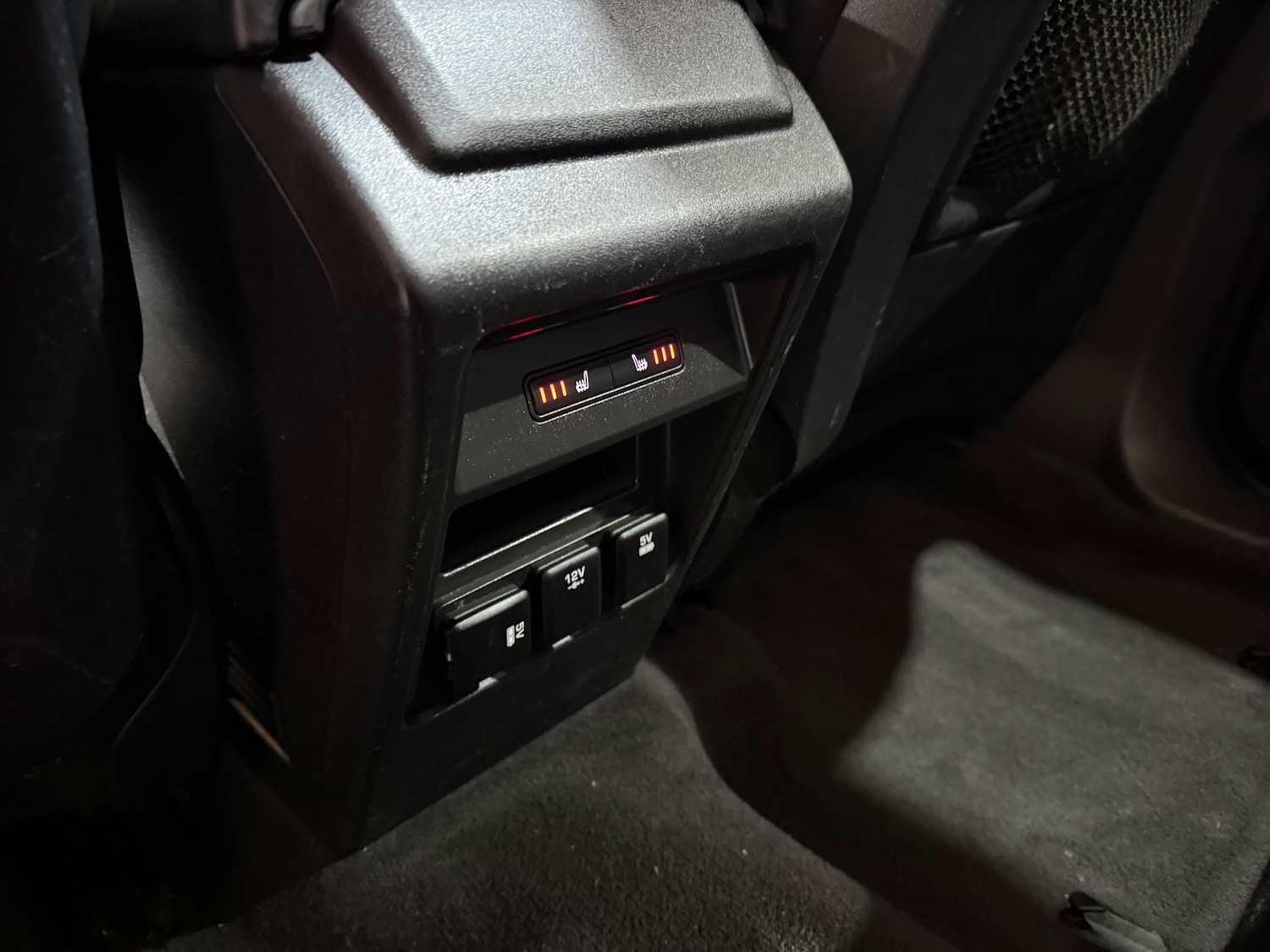 Used Land Rover Discovery Sport 2016 for sale - 77557324: Photo 16