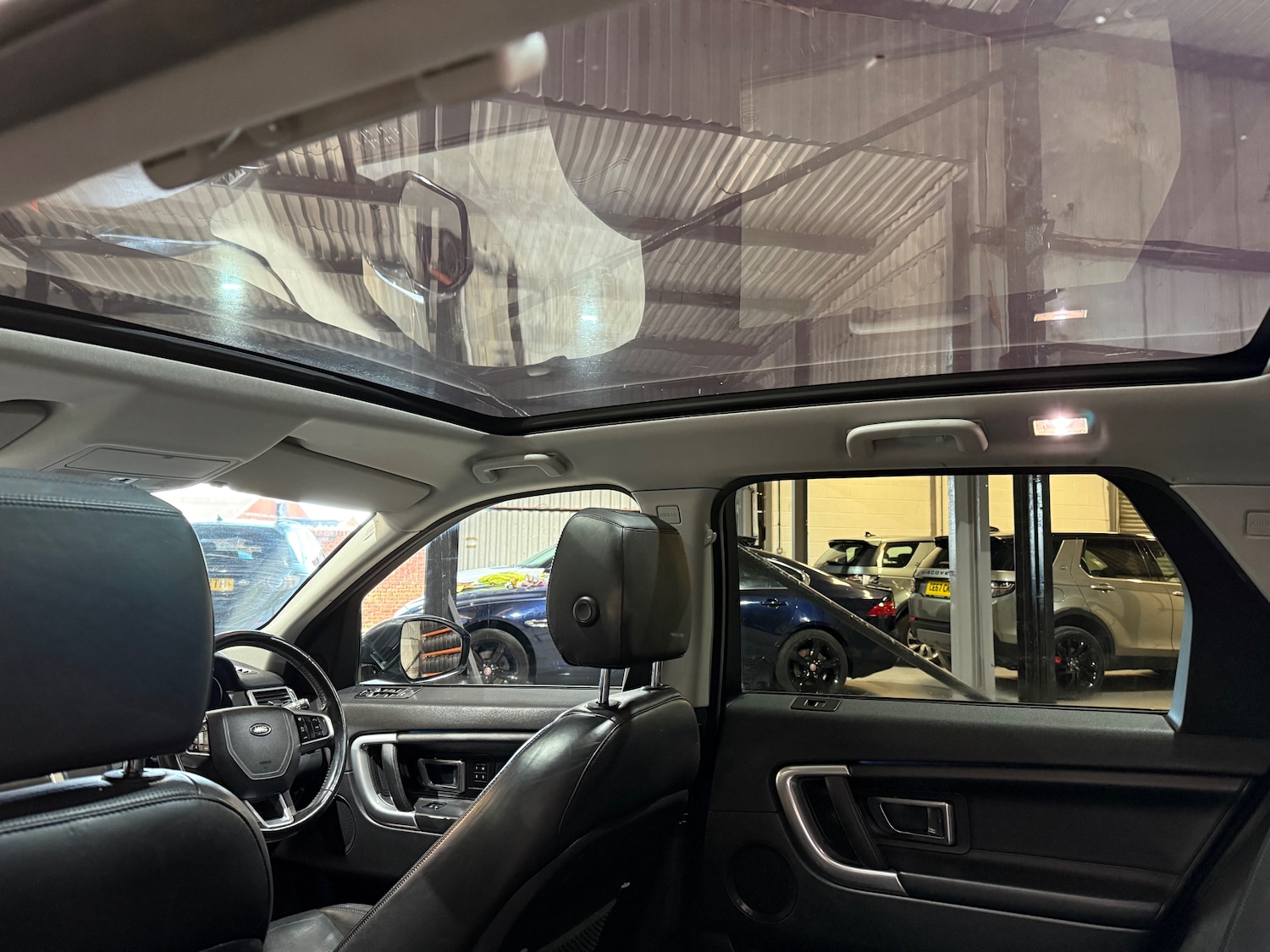 Used Land Rover Discovery Sport 2016 for sale - 77557324: Photo 17