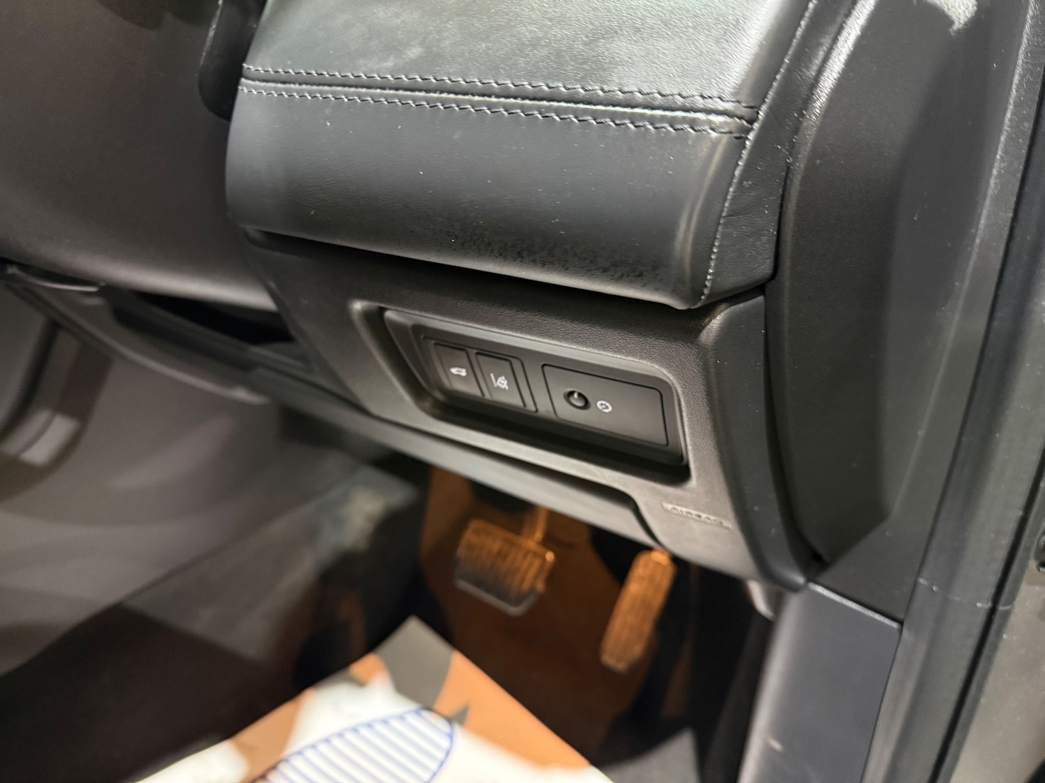 Used Land Rover Discovery Sport 2016 for sale - 77557324: Photo 32