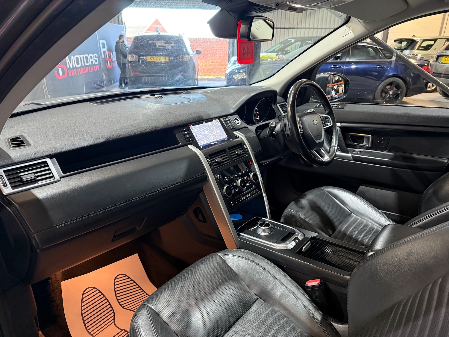 Used Land Rover Discovery Sport 2016 for sale - 77557324: Photo 9