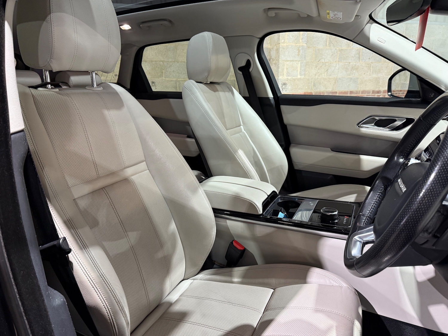 Used Land Rover Range Rover Velar 2018 for sale - 76875164: Photo 27