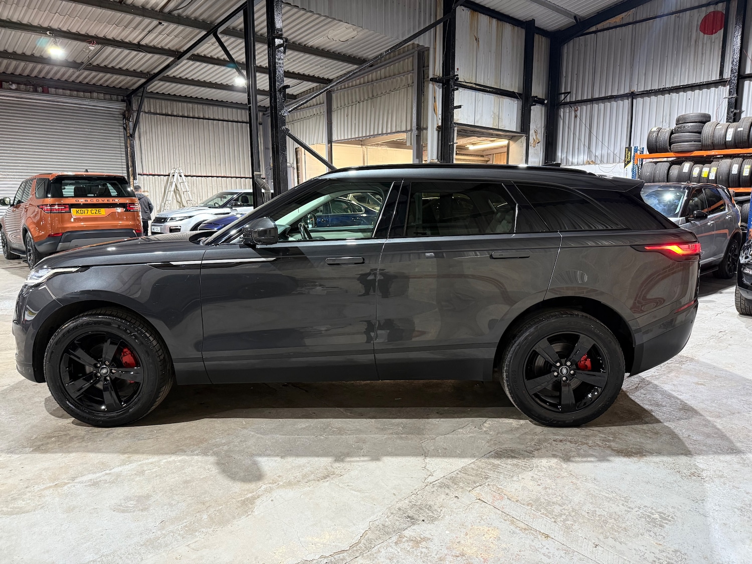 Used Land Rover Range Rover Velar 2018 for sale - 76875164: Photo 5