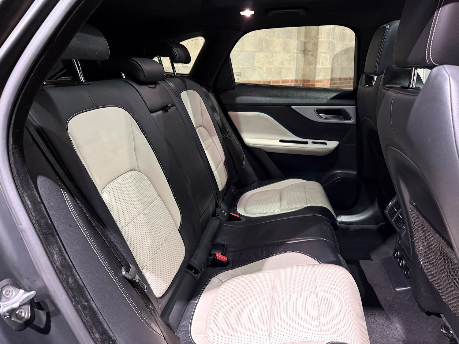 Used Jaguar F-Pace 2016 for sale - 77501923: Photo 21