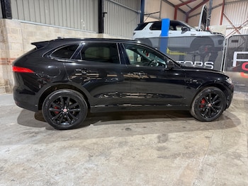 Used Jaguar F-Pace 2016 for sale - 77501923: Photo