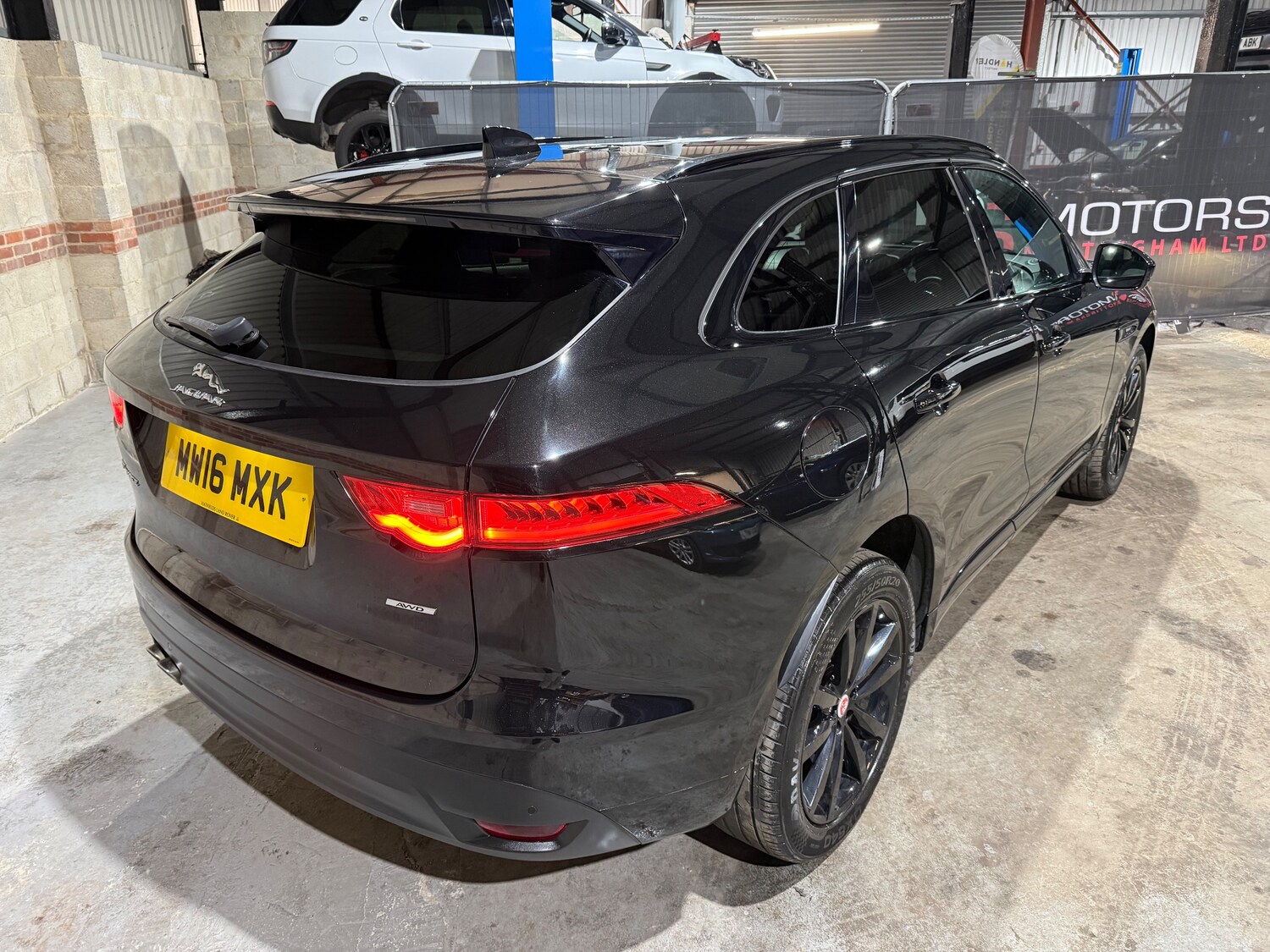 Used Jaguar F-Pace 2016 for sale - 77501923: Photo 46