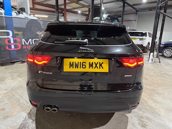 Used Jaguar F-Pace 2016 for sale - 77501923: Photo