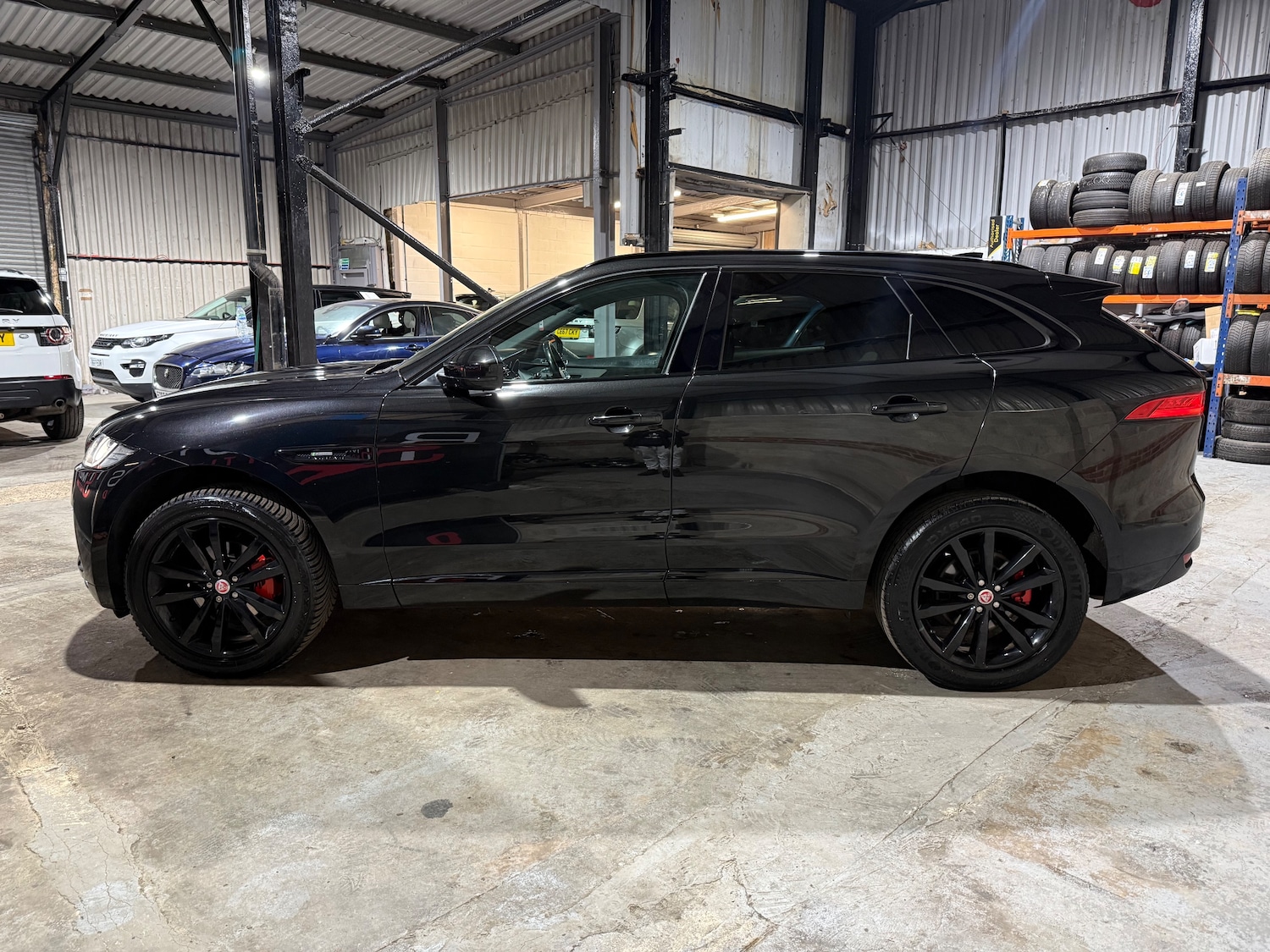 Used Jaguar F-Pace 2016 for sale - 77501923: Photo 5