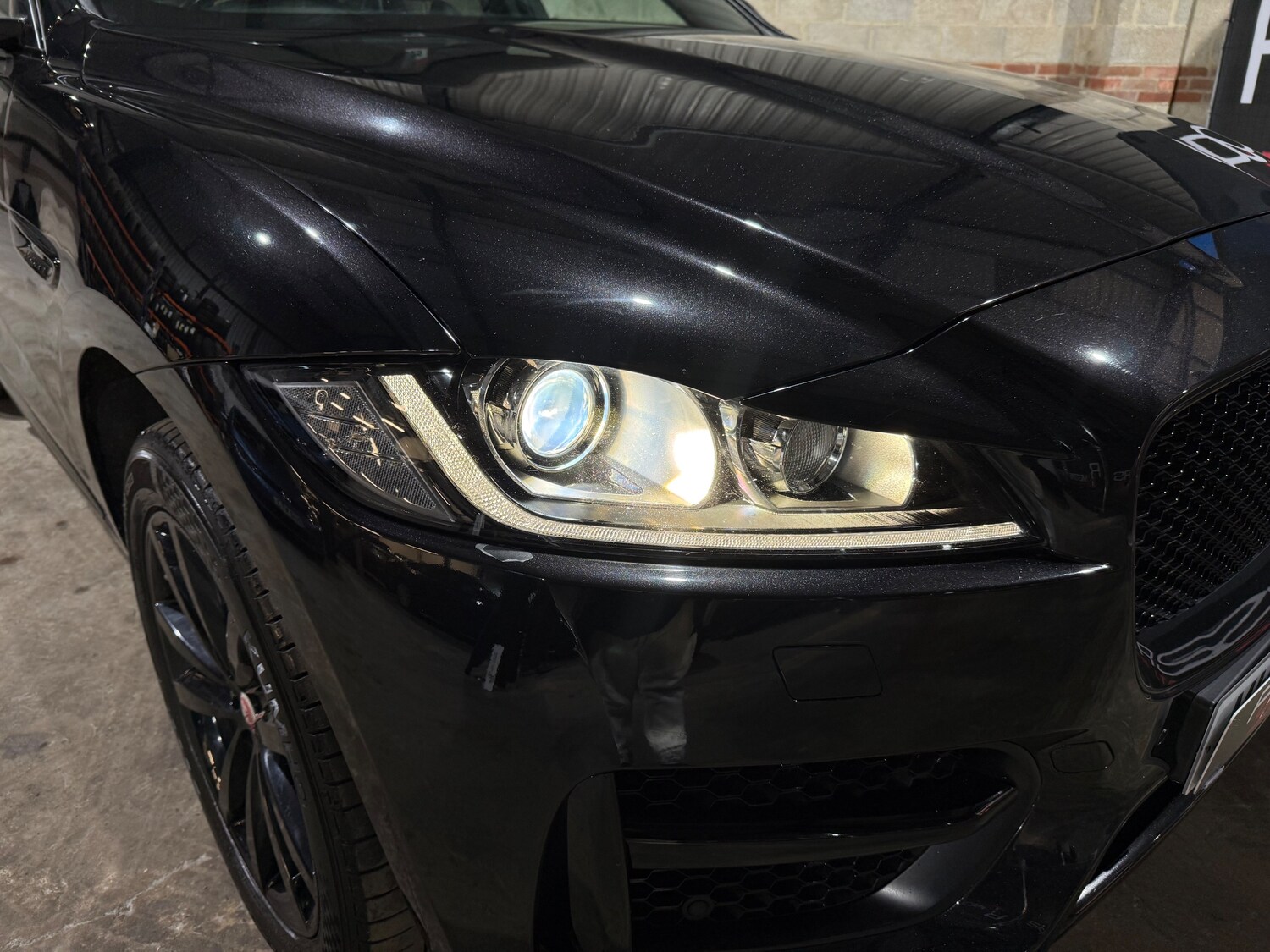 Used Jaguar F-Pace 2016 for sale - 77501923: Photo 52