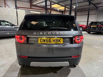 Used Land Rover Discovery Sport 2017 for sale - 75980407: Photo