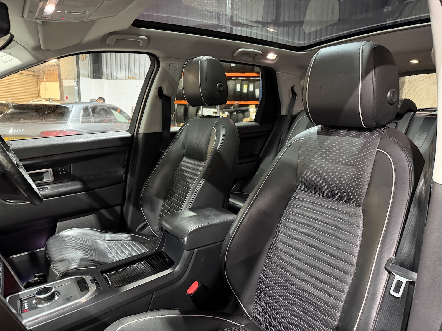 Used Land Rover Discovery Sport 2017 for sale - 77256557: Photo 11