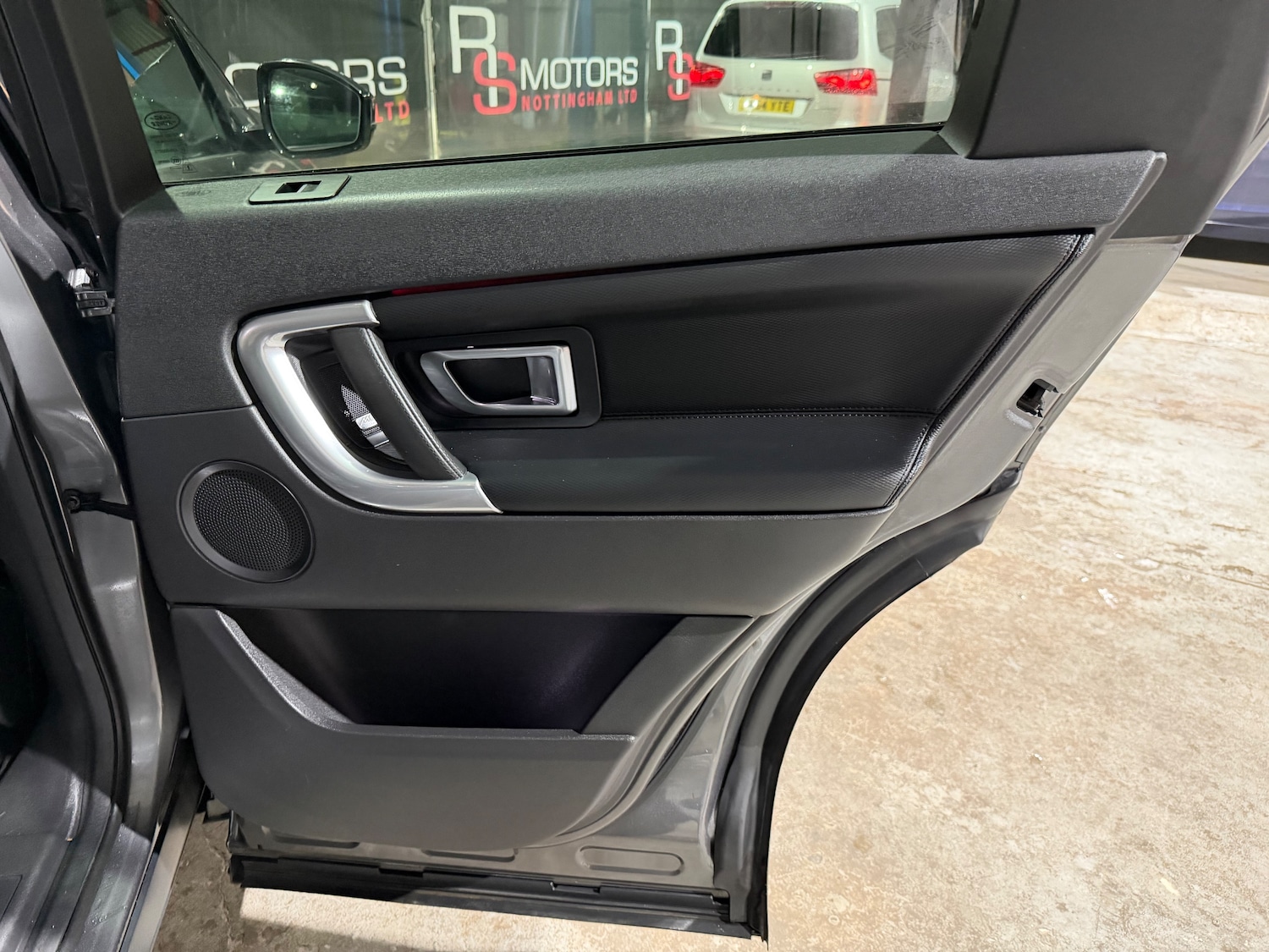 Used Land Rover Discovery Sport 2017 for sale - 77256557: Photo 21